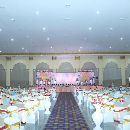 Gadiraju Palace Convention Centre & Hotel Visakhapatnam Luaran gambar