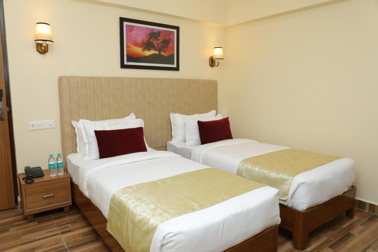 Gadiraju Palace Convention Centre & Hotel Visakhapatnam Luaran gambar